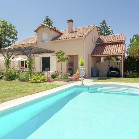 Classy Villa In Ecuras-Rouzede With Private Garden Exterior foto